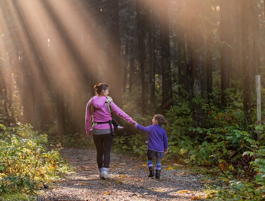 mom-and-daughter-hiking